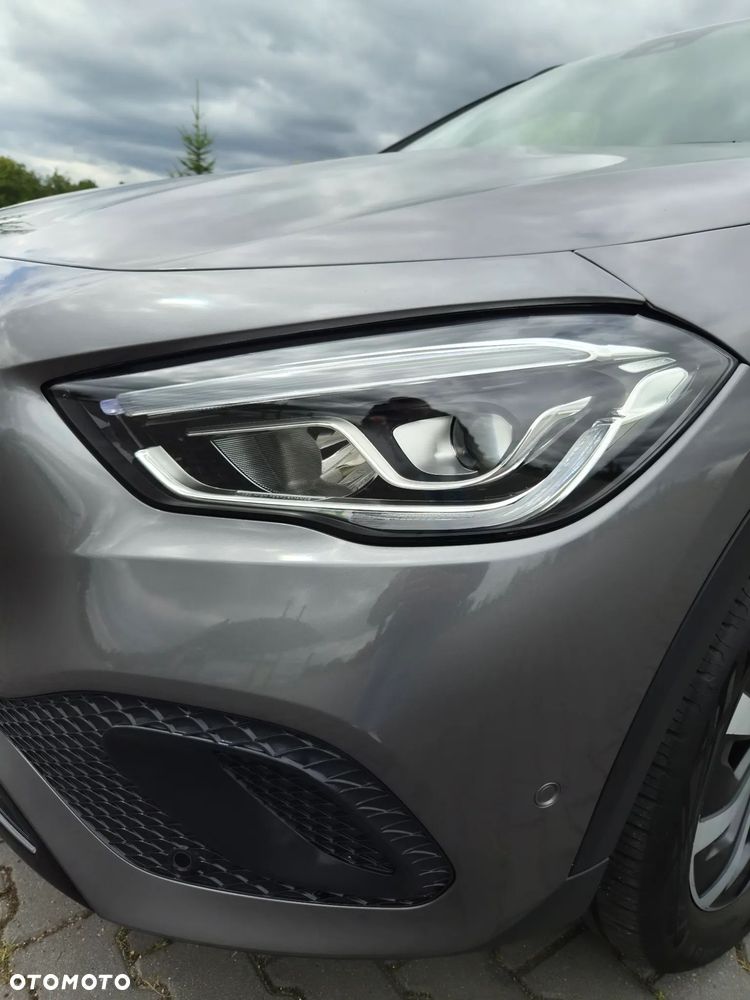 Mercedes-Benz GLA 220 d 4-Matic - 6