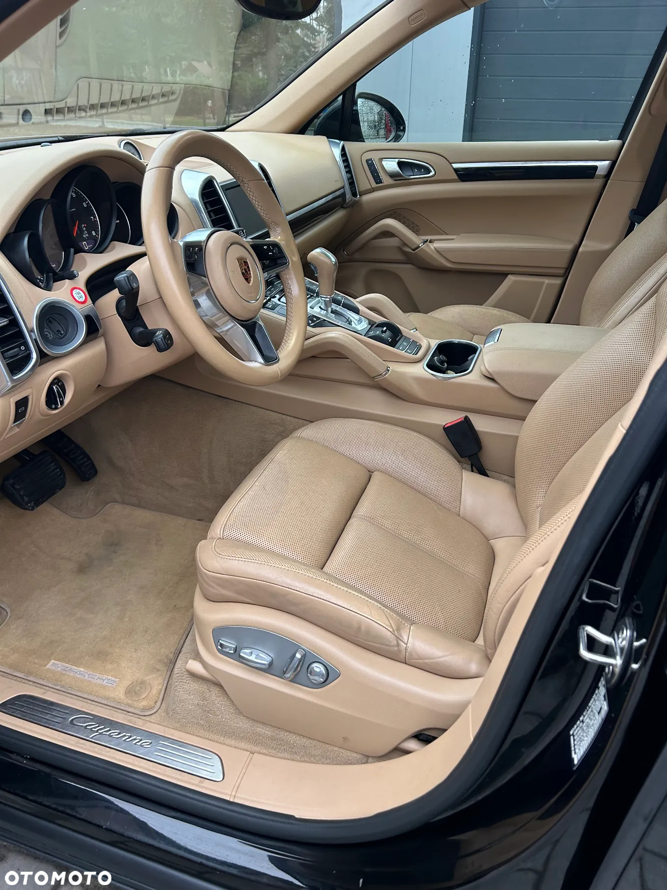 Porsche Cayenne Standard - 17