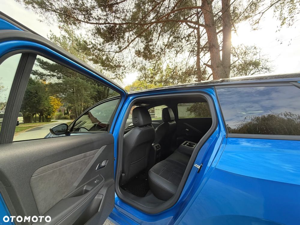 Opel Astra 1.2 T GS Line S&S - 21