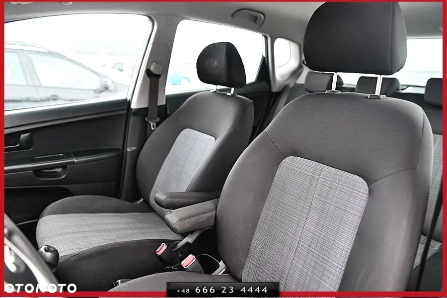 Kia Venga 1.4 CRDi 90 Attract - 21
