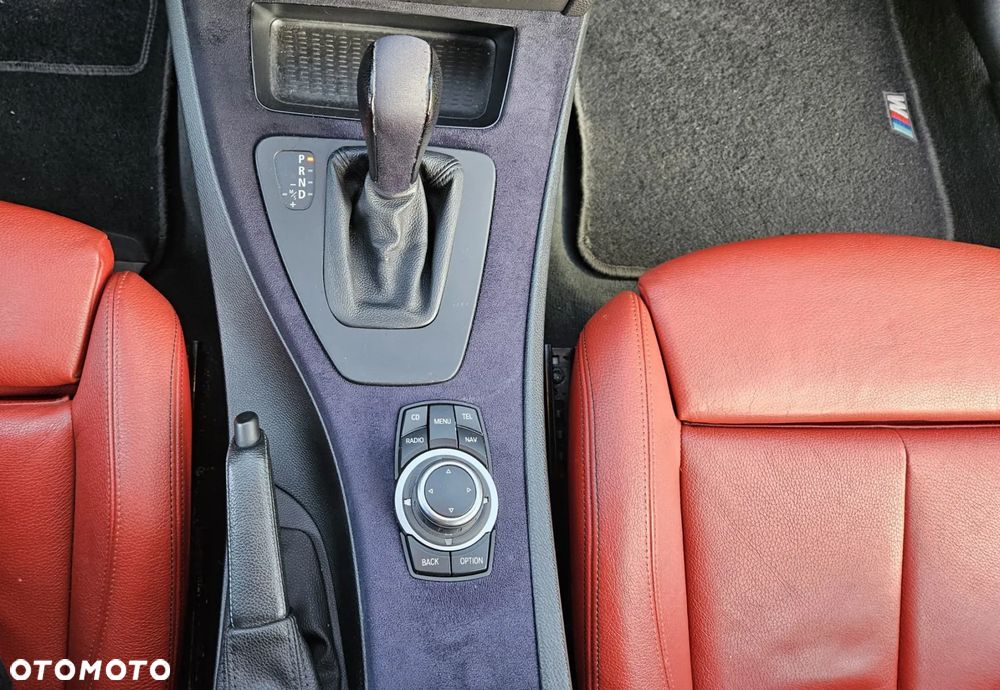 BMW Seria 3 318i - 26