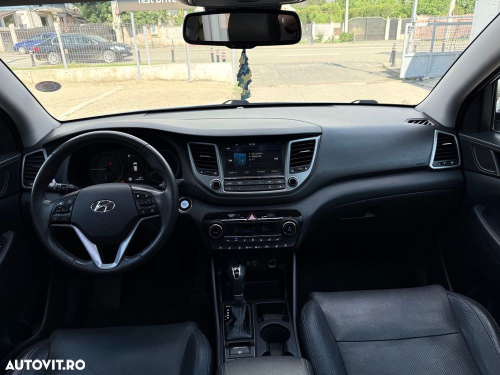 Hyundai Tucson 2.0 CRDI 4WD 6AT Luxury Pack+ - 19