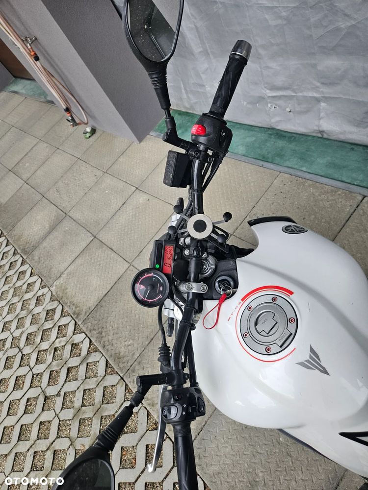 Yamaha MT - 21