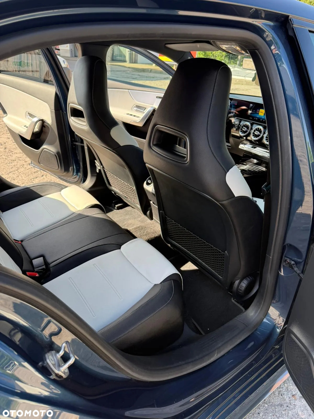 Mercedes-Benz Klasa A 180 AMG Line 7G-DCT - 13