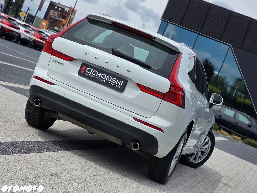 Volvo XC 60 T4 Momentum Pro - 14