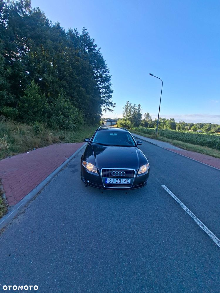 Audi A4 Avant - 1