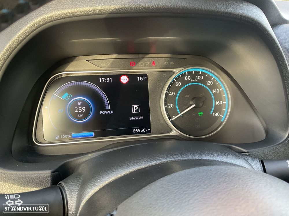 Nissan Leaf Acenta - 24