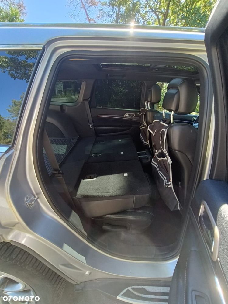 Jeep Cherokee - 8