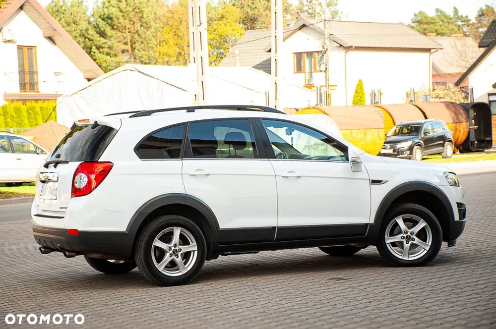 Chevrolet Captiva 2.4 2WD LT - 7