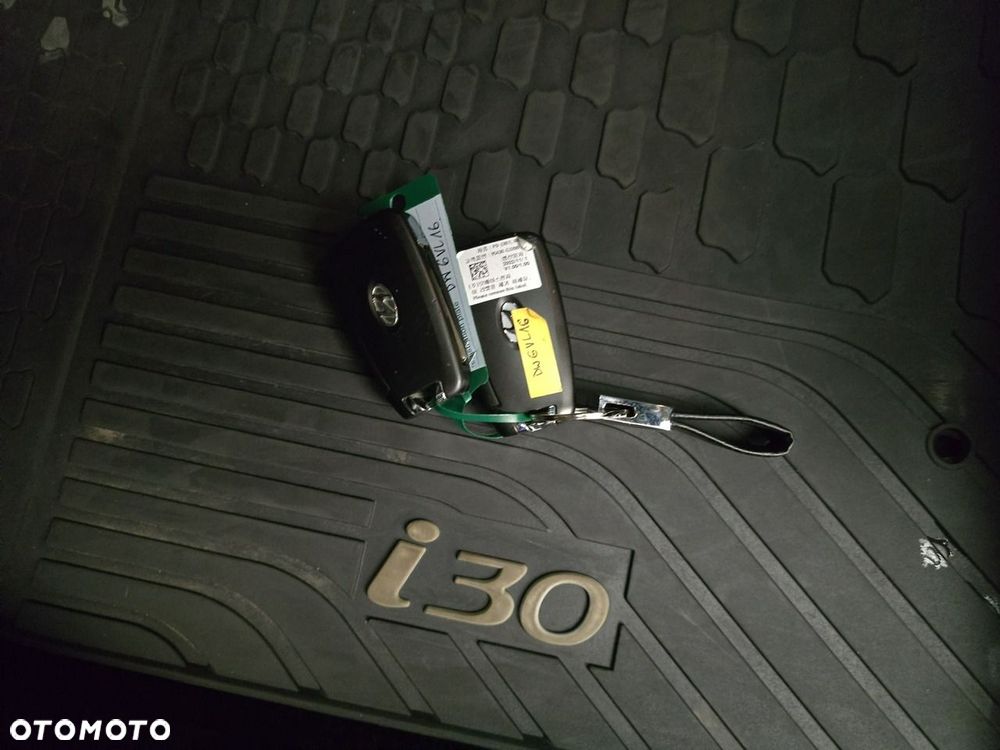 Hyundai i30 - 16