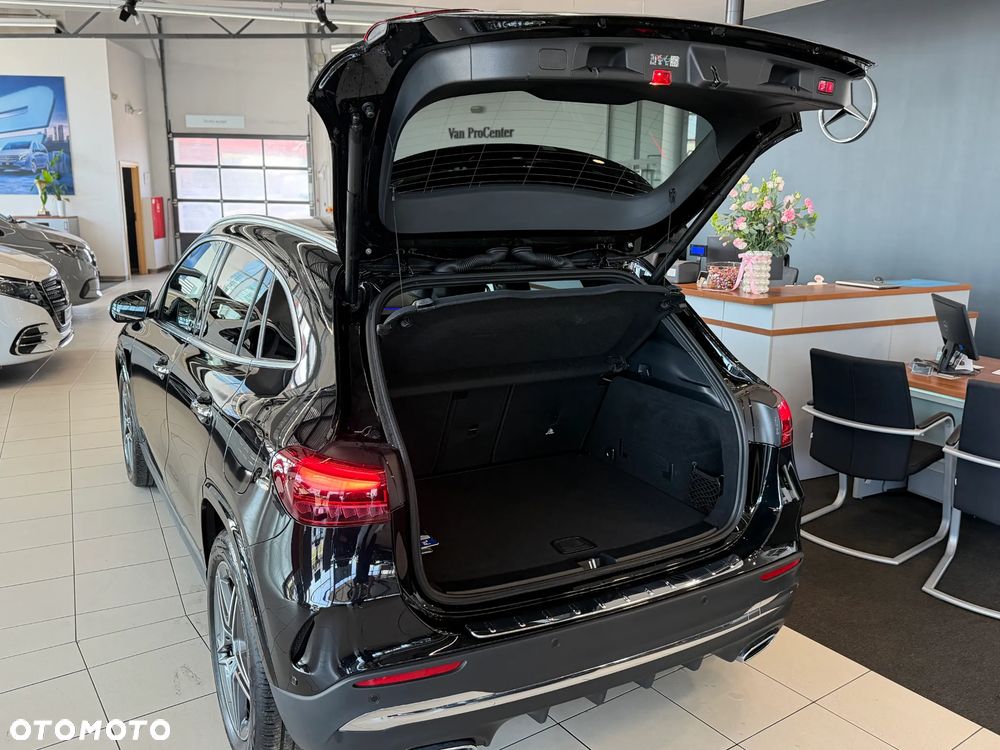 Mercedes-Benz GLA 200 mHEV AMG Line 7G-DCT - 11