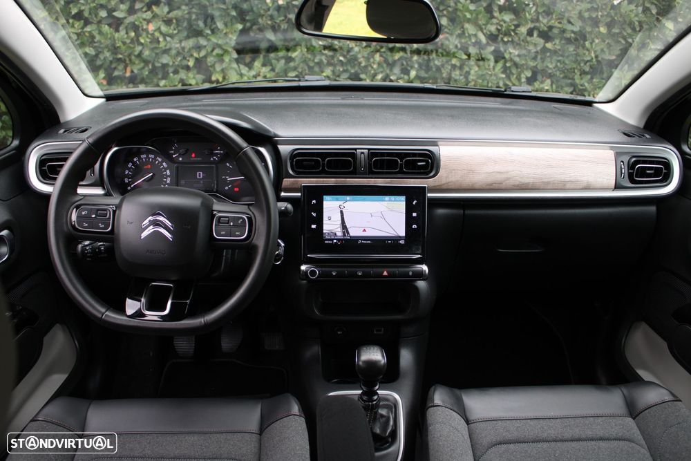Citroën C3 1.2 PureTech Shine - 3