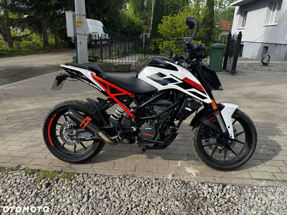 KTM Duke - 18