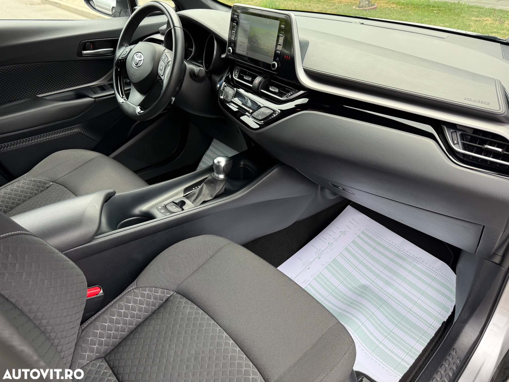 Toyota C-HR Hybrid Business-Edition - 11