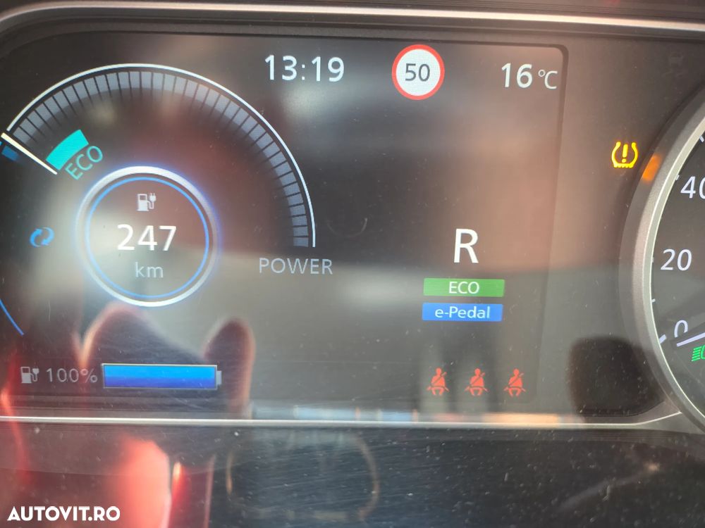 Nissan LEAF - 16