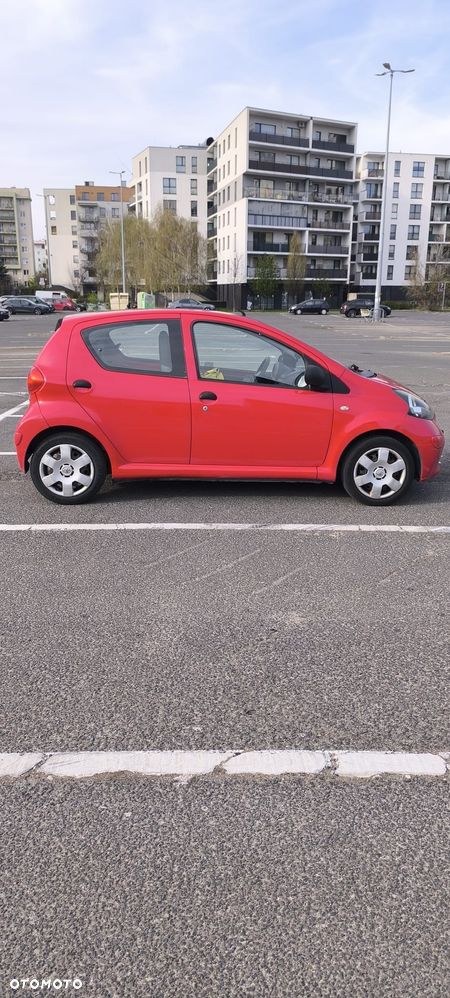 Toyota Aygo Standard - 2