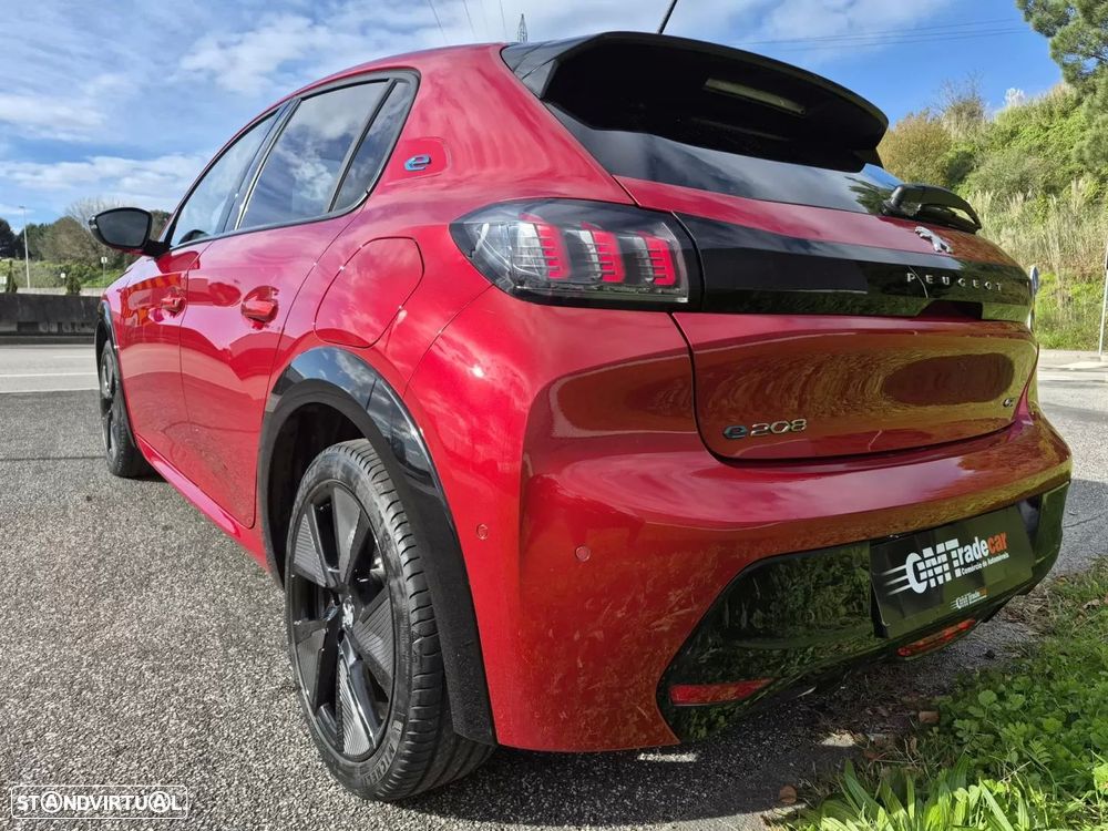 Peugeot e-208 50 kWh GT - 2