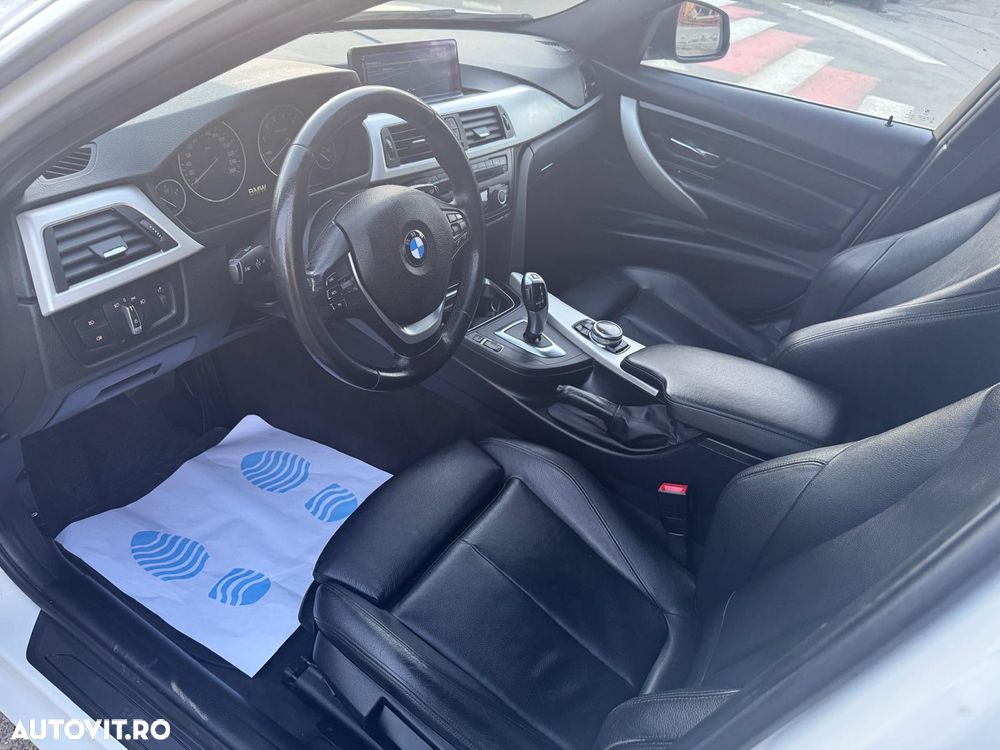 BMW Seria 3 316i Aut. - 15
