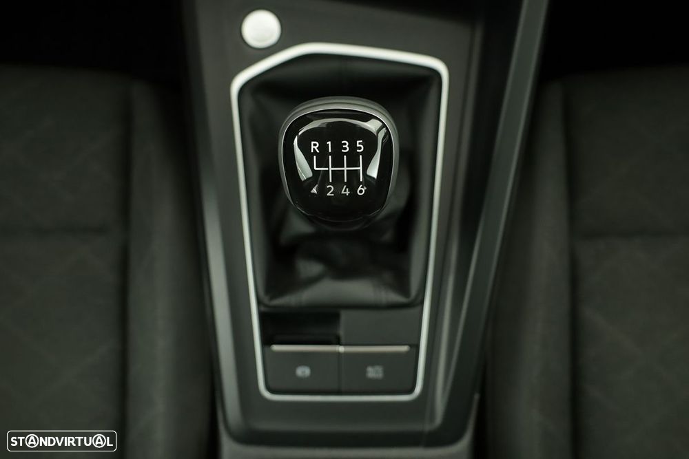 VW Golf 1.0 TSI Life - 12