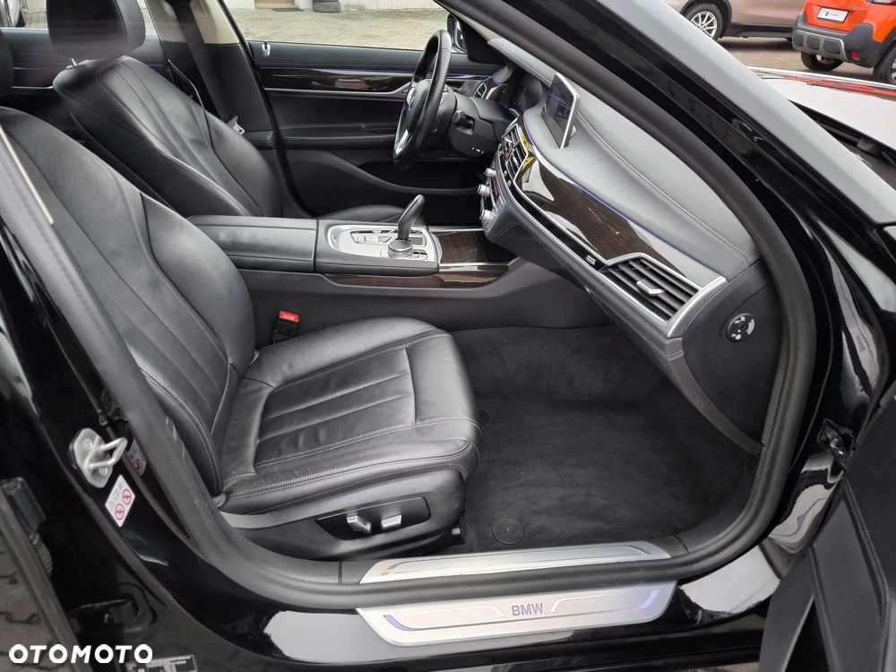 BMW Seria 7 730d - 9