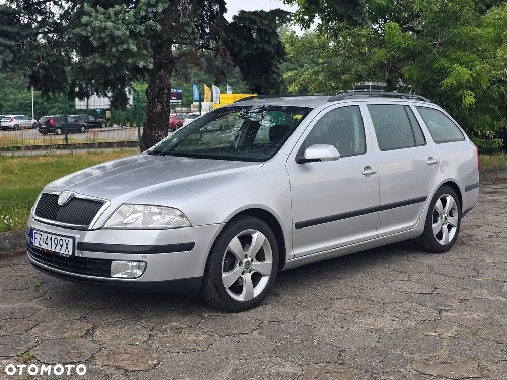 Skoda Octavia 2.0 FSI Elegance Tiptr - 16