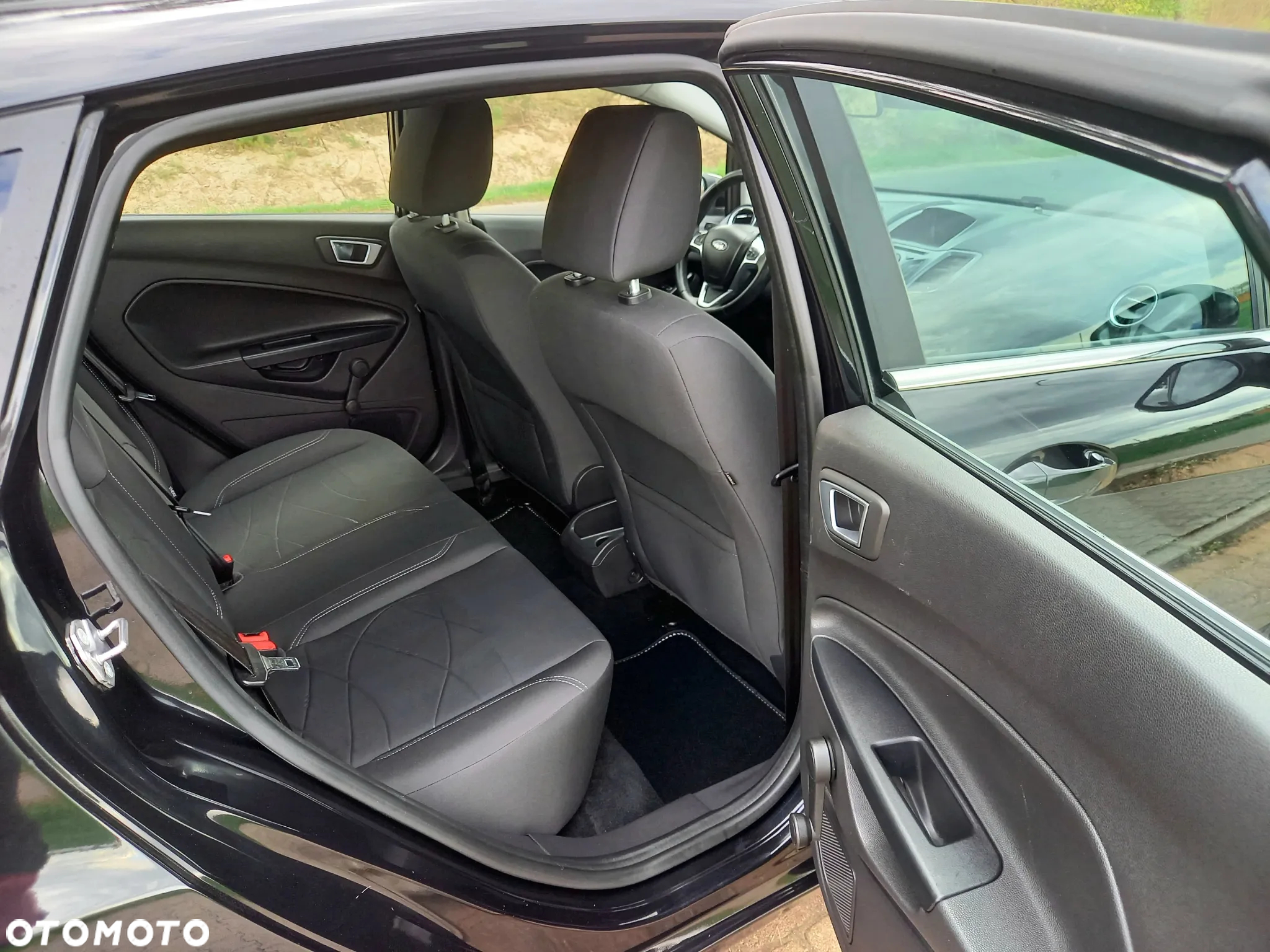 Ford Fiesta - 9
