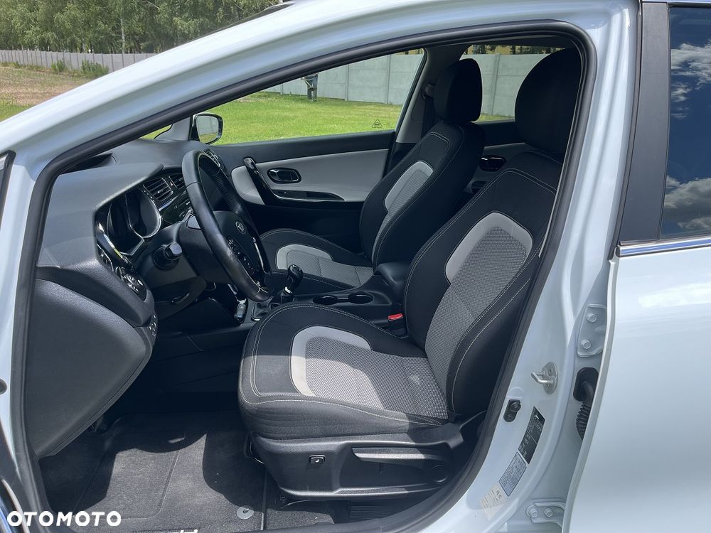 Kia Ceed 1.6 GDI Dream Team Edition - 6