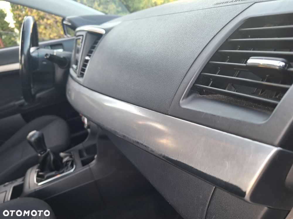 Mitsubishi Lancer 1.8 Invite - 31