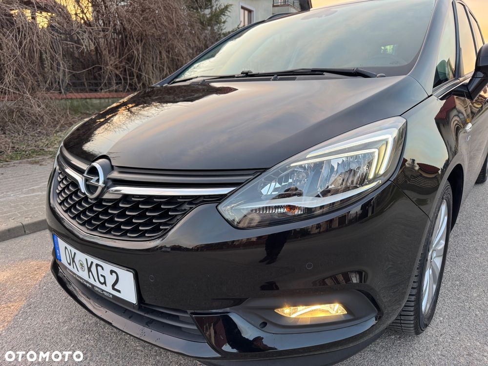 Opel Zafira 2.0 D (CDTI ecoFLEX) Start/Stop Active - 9