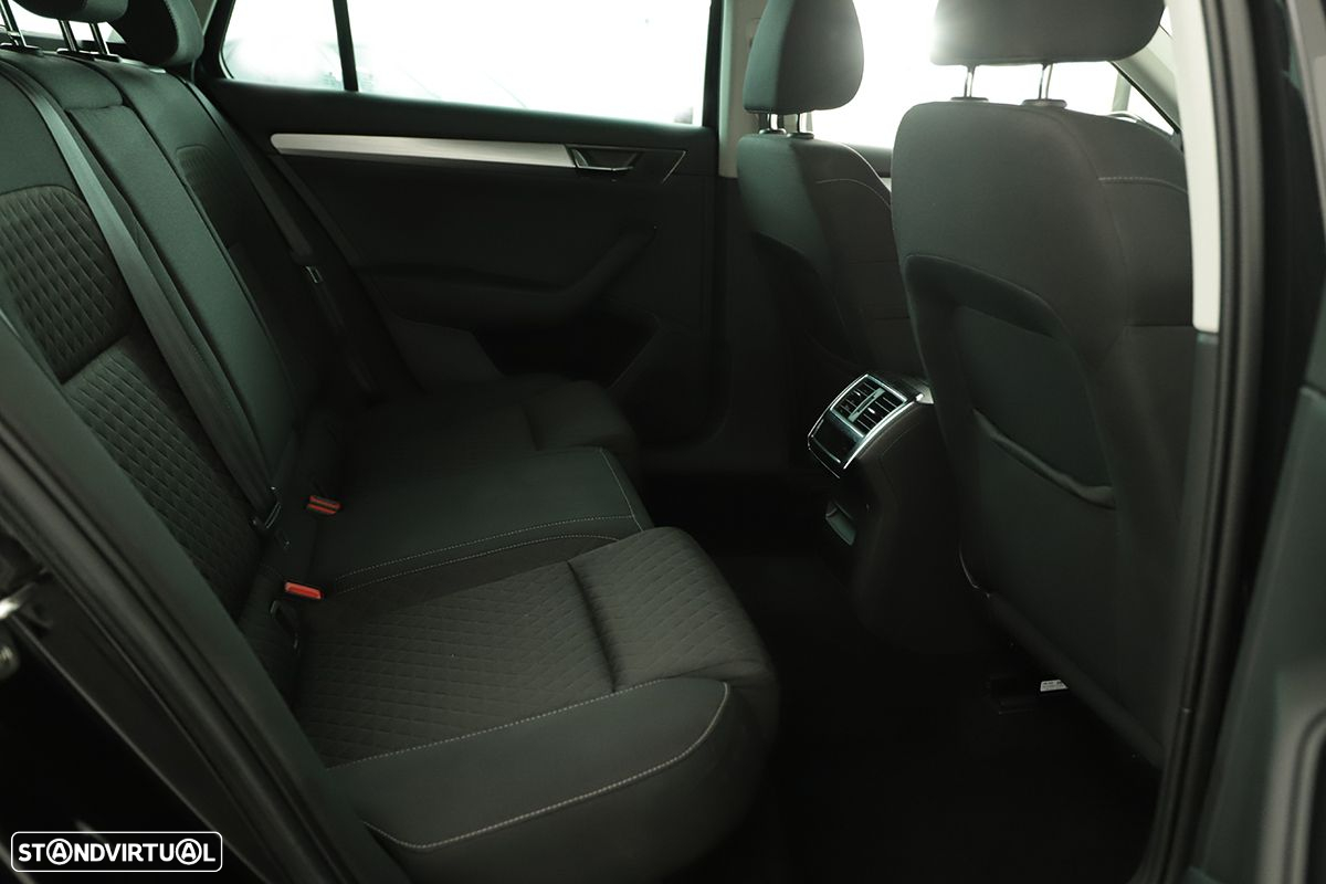Skoda Superb Break 2.0 TDI Ambition - 22