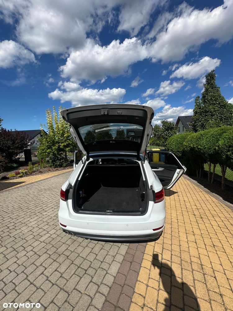 Audi A4 Avant 2.0 TDI Design - 8