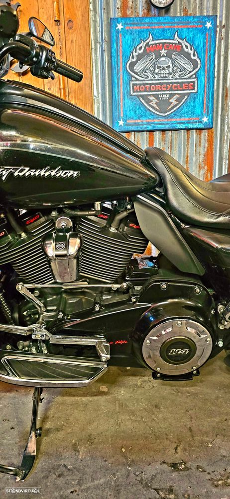 Harley-Davidson STREET GLIDE 114 CVO - 4