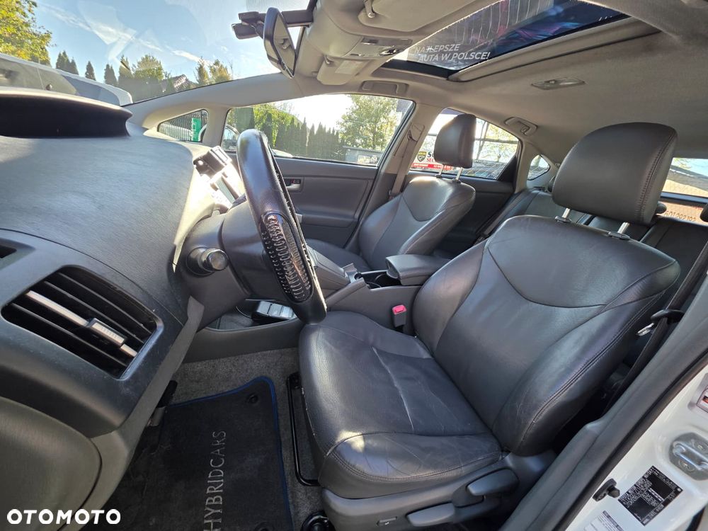 Toyota Prius - 18