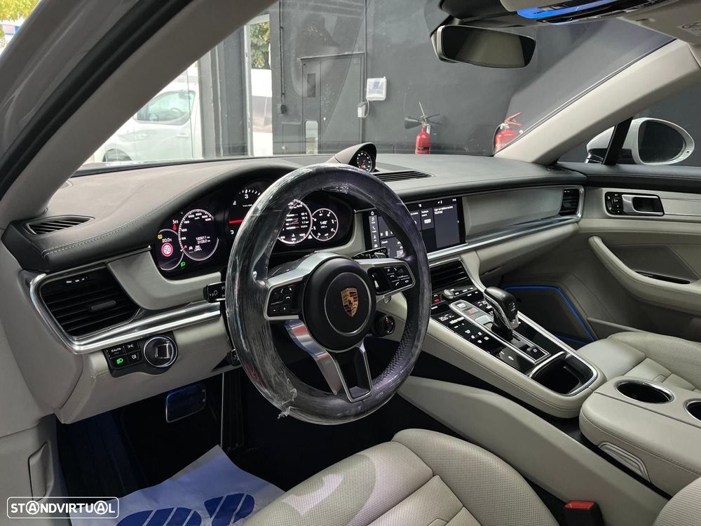 Porsche Panamera 4 S - 8