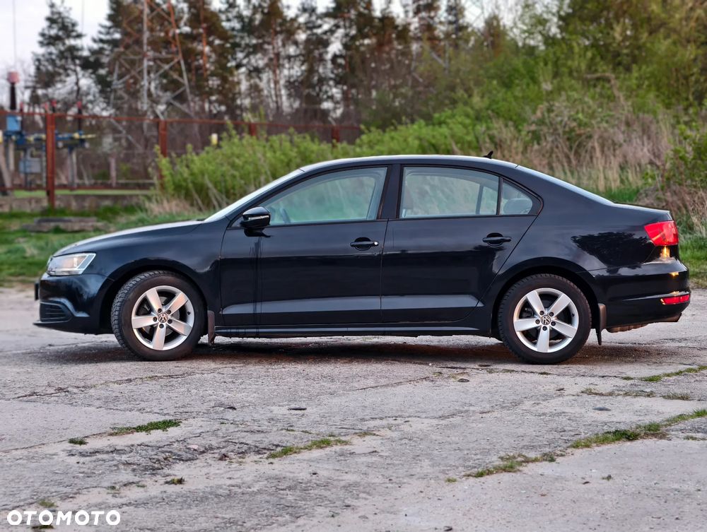 Volkswagen Jetta 1.2 TSI Trendline - 8