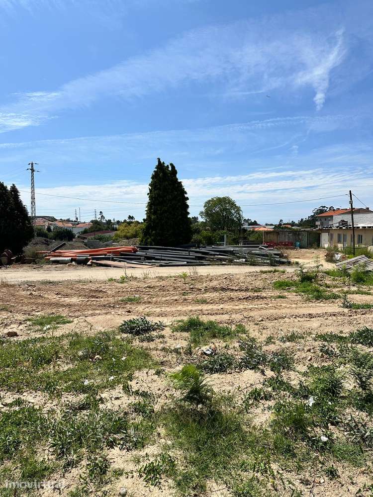 Terreno com Projeto Aprovado para Habitação Coletiva em Canelas, VNG - Grande imagem: 4/8