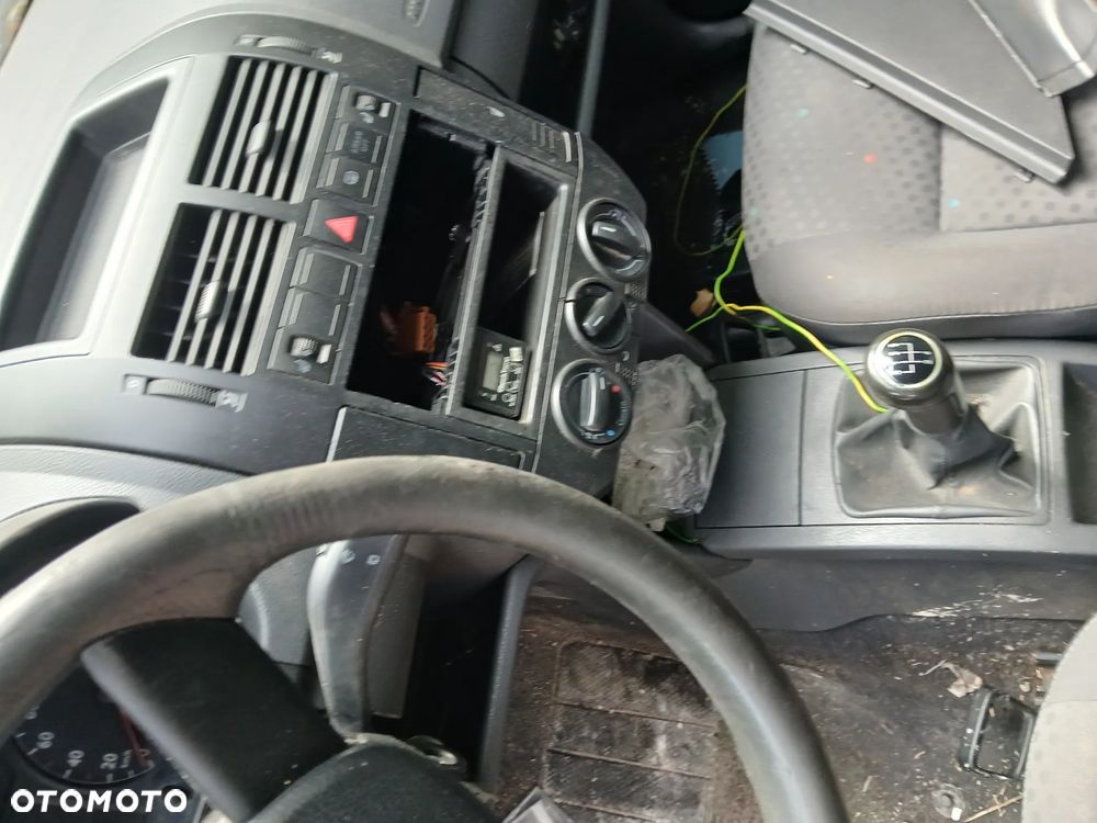 VOLKSWAGEN POLO 9N LA7W fotel fotele kanapa deska kokpit podsufitka boczek boczki klamka - 5