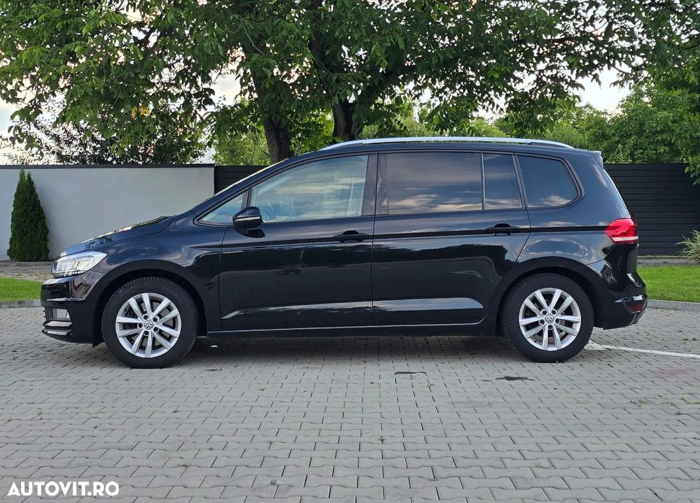 Volkswagen Touran 2.0 TDI DSG Highline - 4