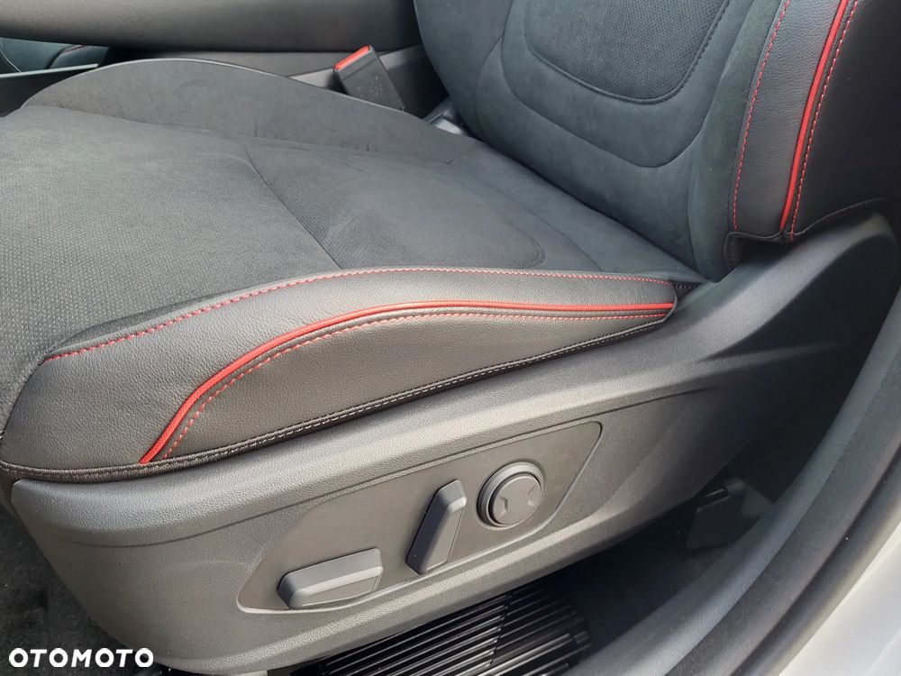 Hyundai Tucson 1.6 T-GDi HEV N-Line 4WD - 22