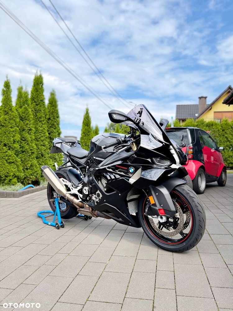 BMW S - 6