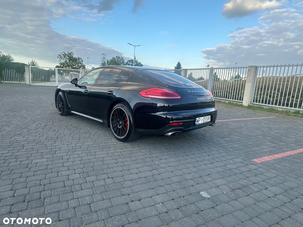 Porsche Panamera PDK Platinum Edition - 9