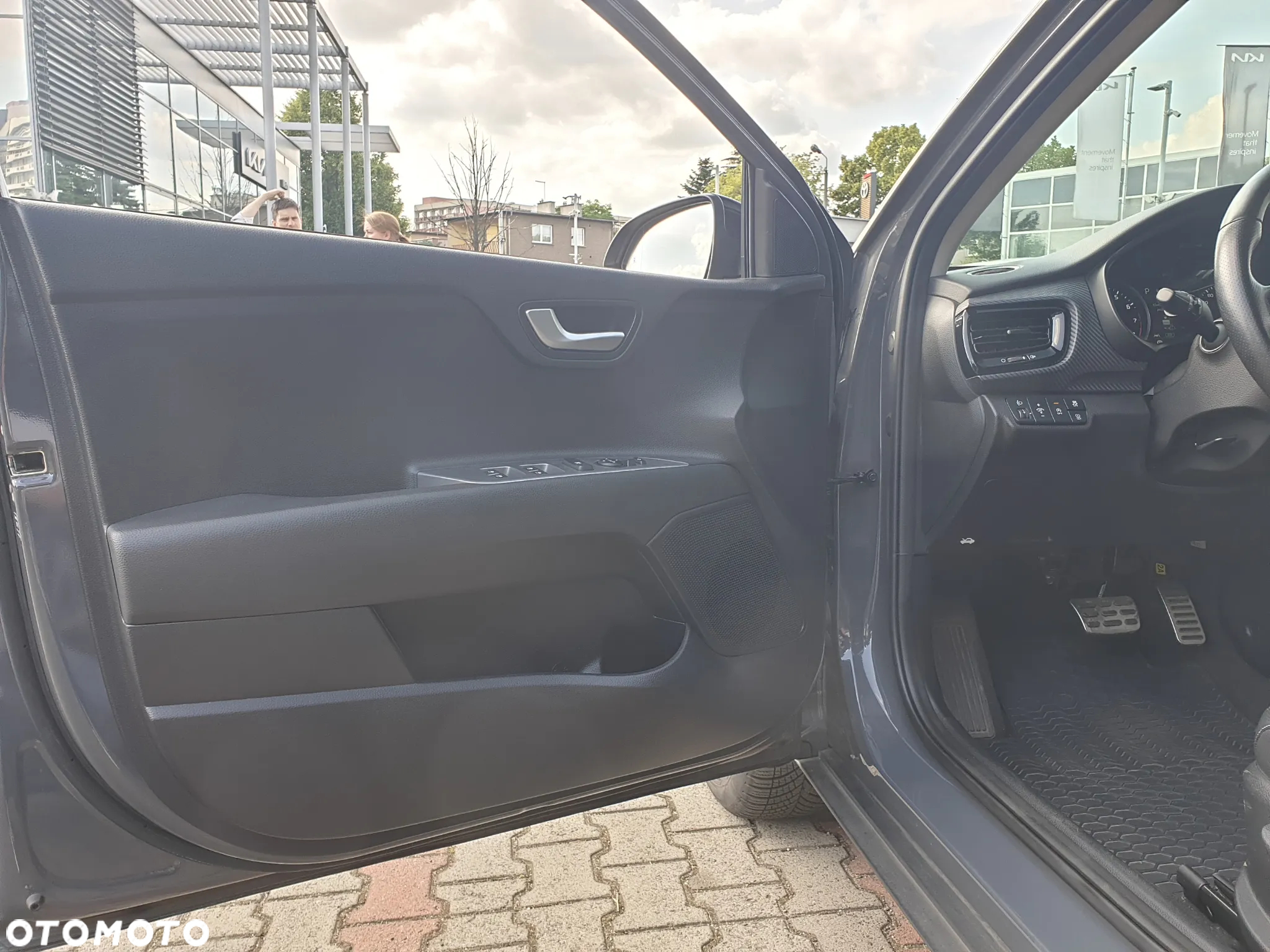 Kia Stonic 1.0 T-GDI GT Line DCT - 10
