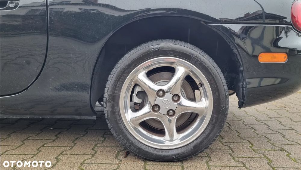 Mazda MX-5 1.9i 16V - 8