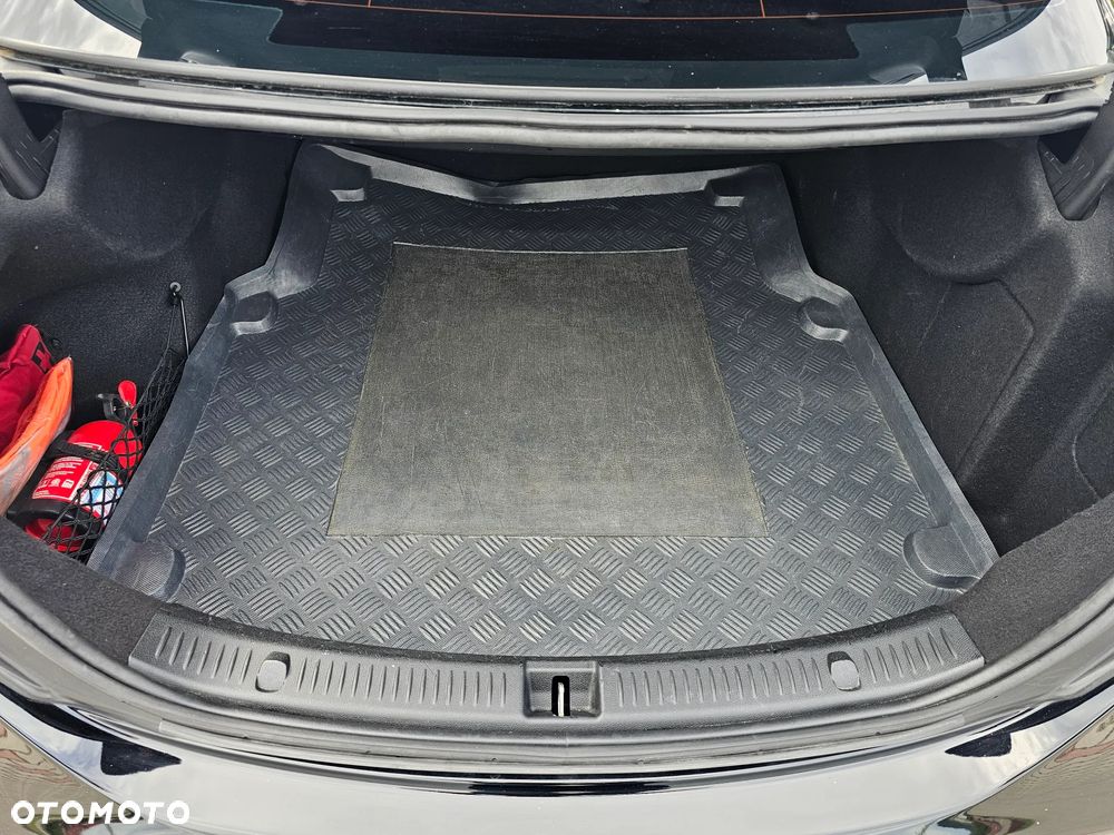 Mercedes-Benz Klasa E 200 d 9G-TRONIC Avantgarde - 24