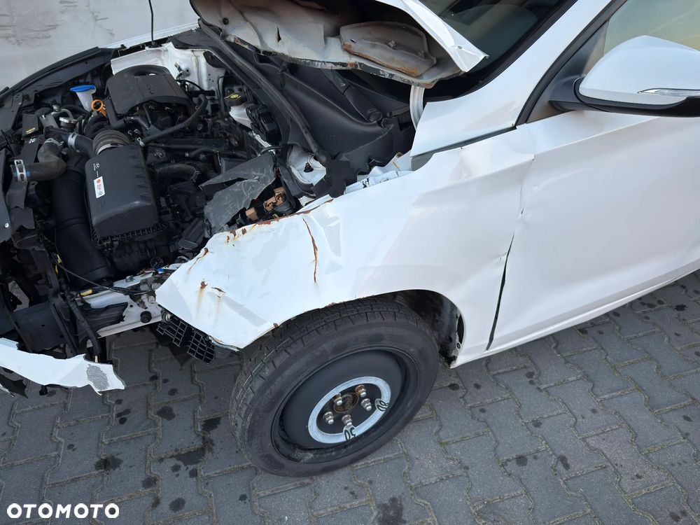 Hyundai i30 1.4 Classic - 16