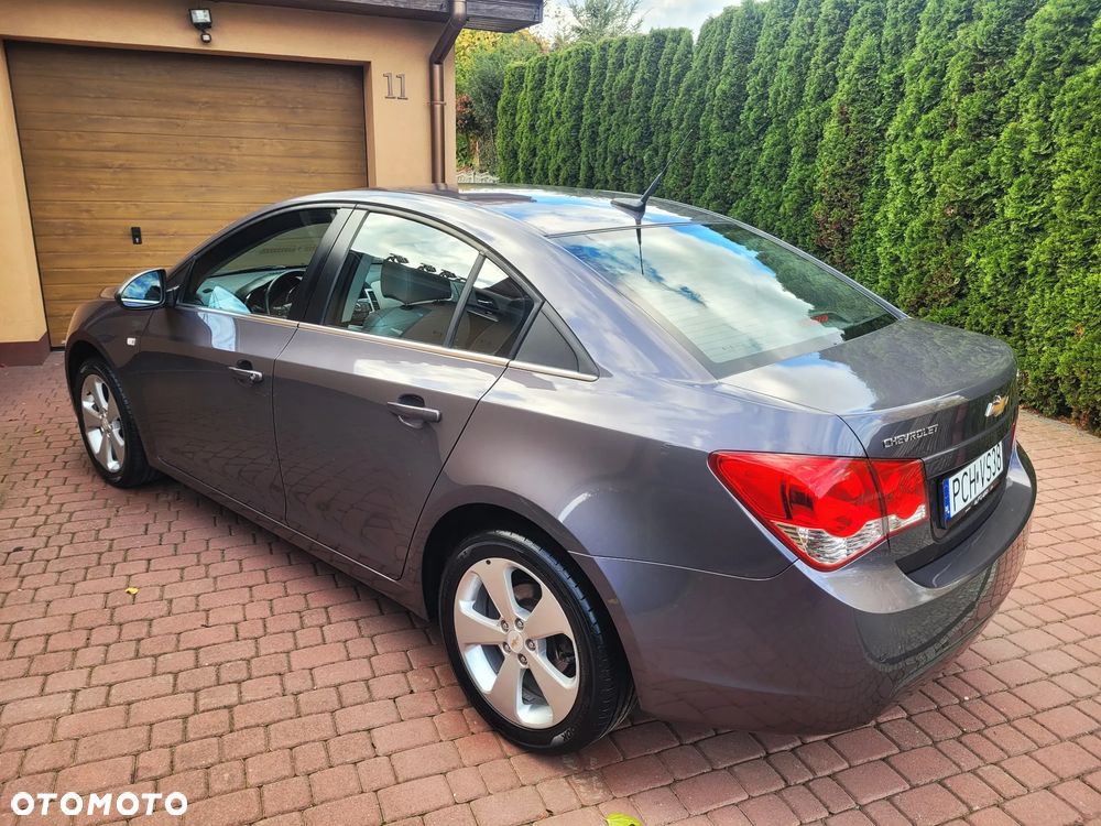 Chevrolet Cruze 2011 photo 4