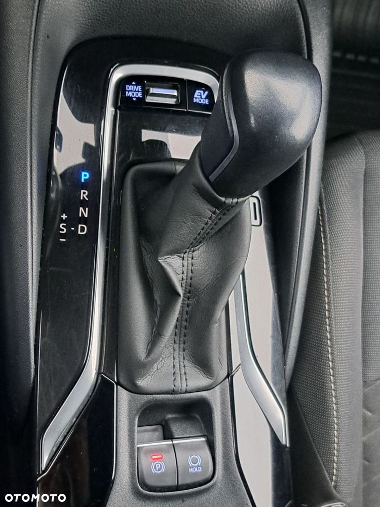 Toyota Corolla 2.0 Hybrid Comfort - 17