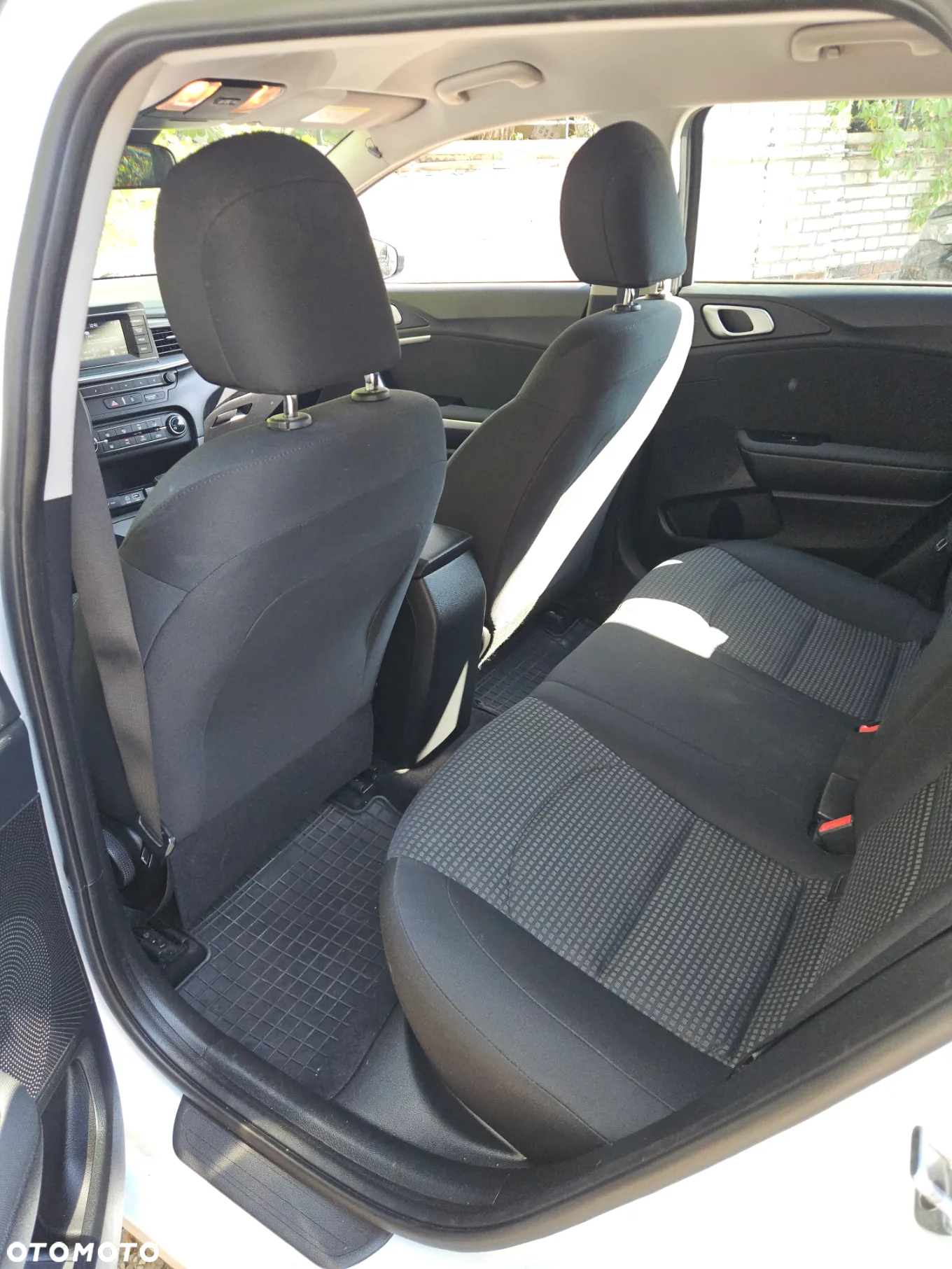 Kia Ceed 1.4 T-GDI S - 16