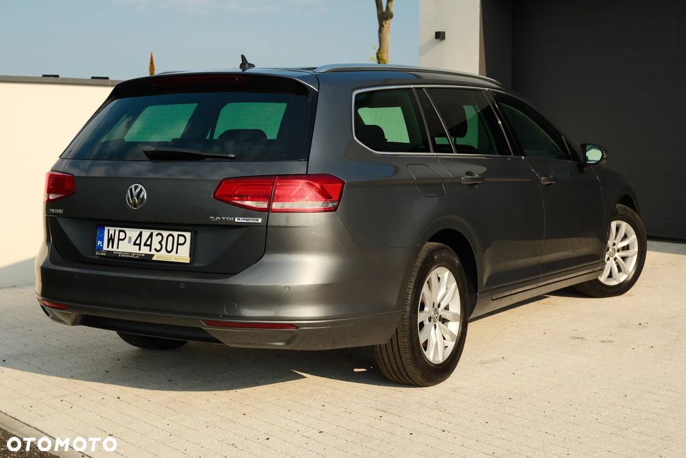 Volkswagen Passat 2.0 TDI BMT Comfortline - 22