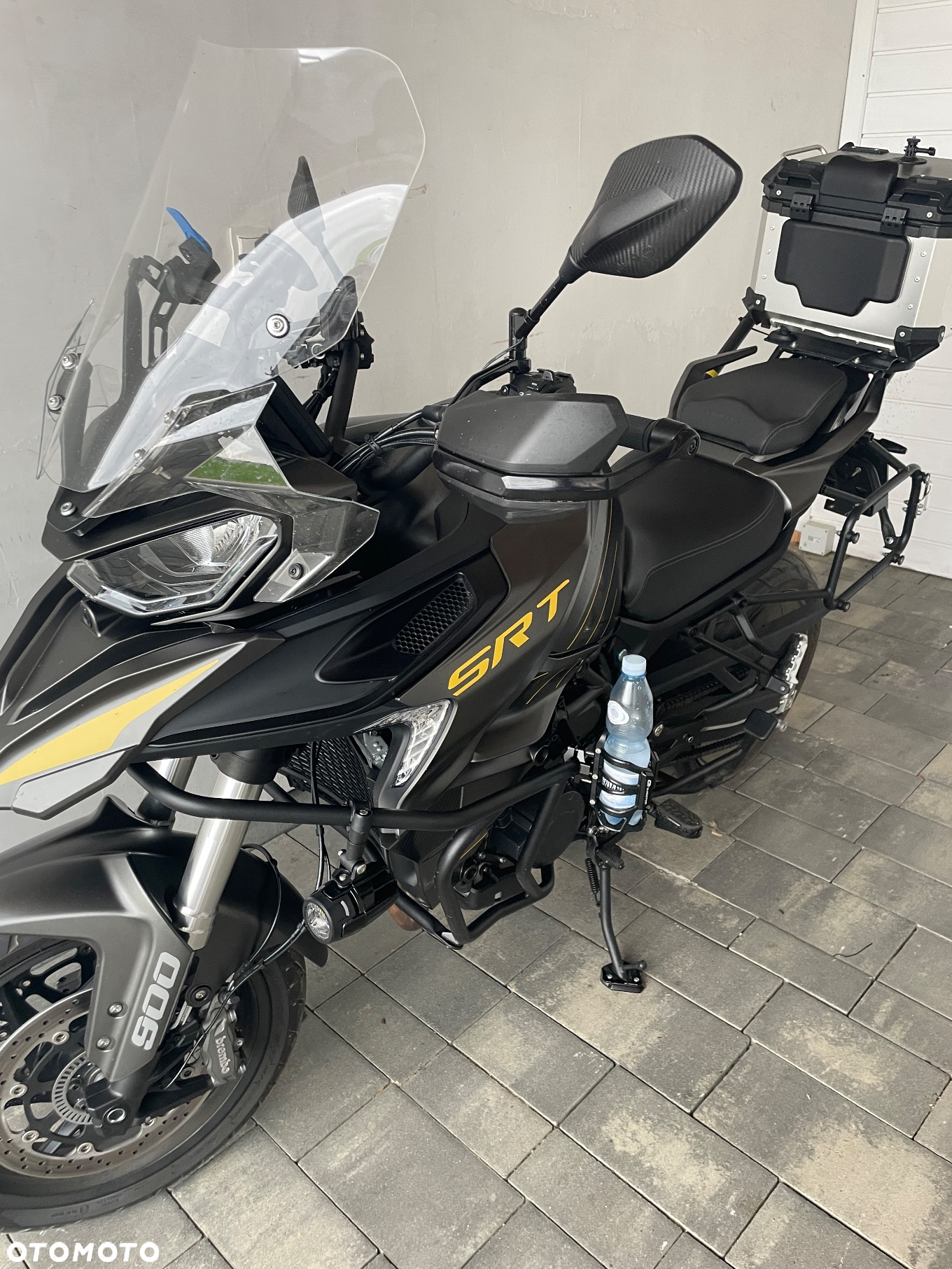 QJMOTOR 900 S - 3